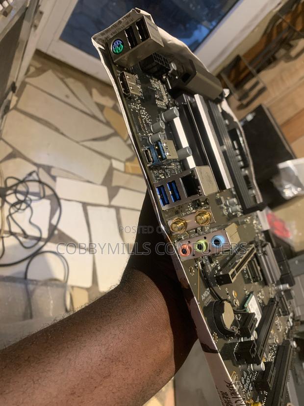 Asrock Z590 Motherboard + I7-11700 Cpu photo 2