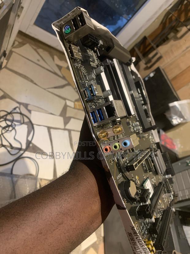 Asrock Z590 Motherboard + I7-11700 Cpu photo 3
