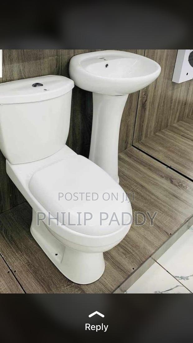 Water Closet · Photo 2