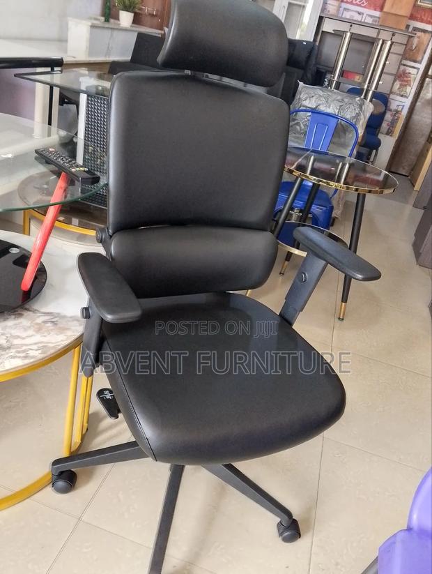 Finest Modernized Chair · Photo 3