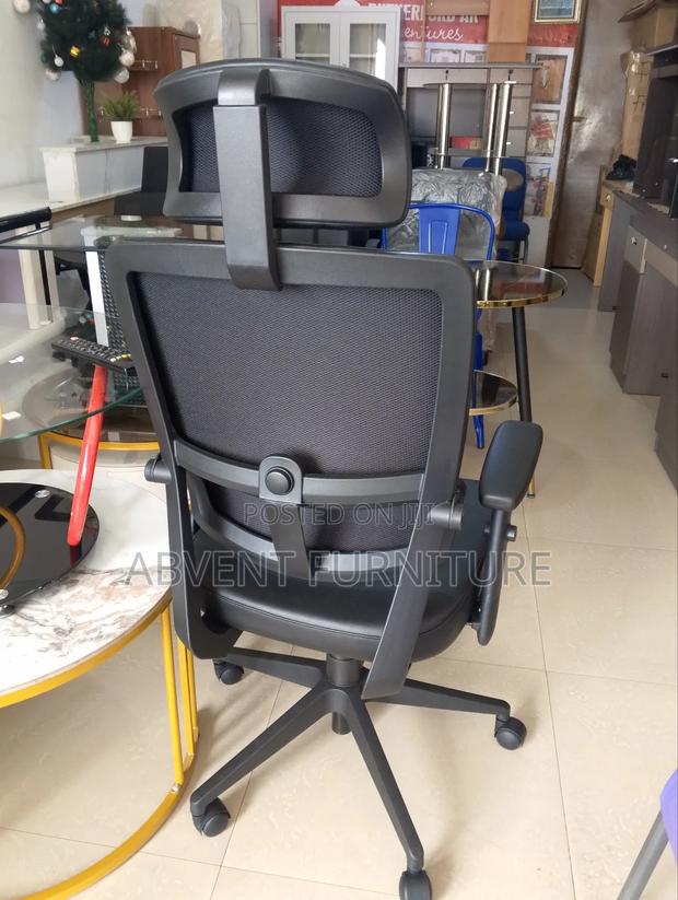 Finest Modernized Chair · Photo 4