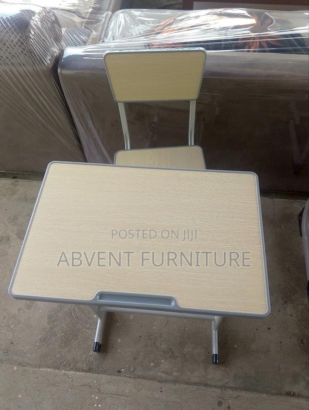 Portable Students Table · Photo 2