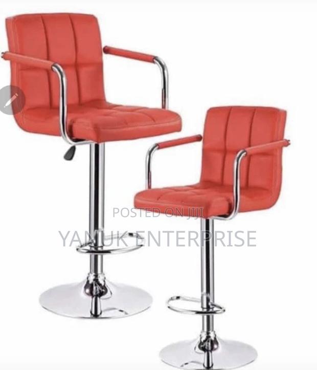 Swivel or Bar Chair · Photo 3