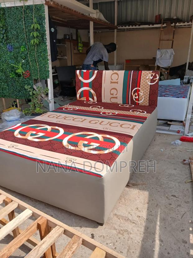 Brown on Ash Double Bed · Photo 4