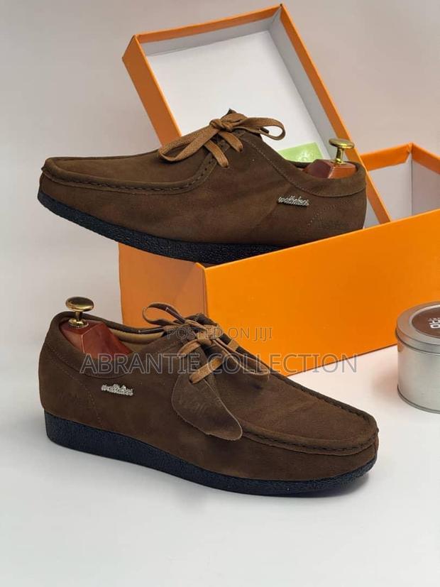 Original Clarks Suede Wallabies · Photo 3