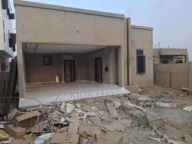 4bdrm House in Nmai-Dzorn for sale photo 6