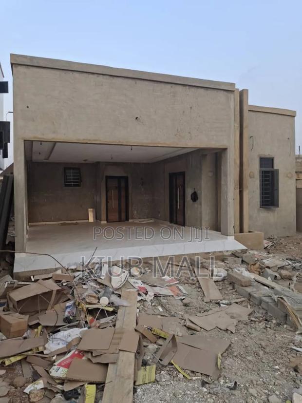 4bdrm House in Nmai-Dzorn for sale photo 8