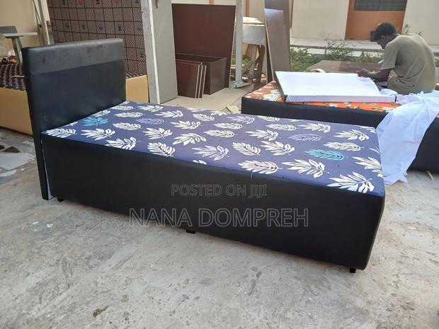 1.5 Inbuilt Bed photo 2