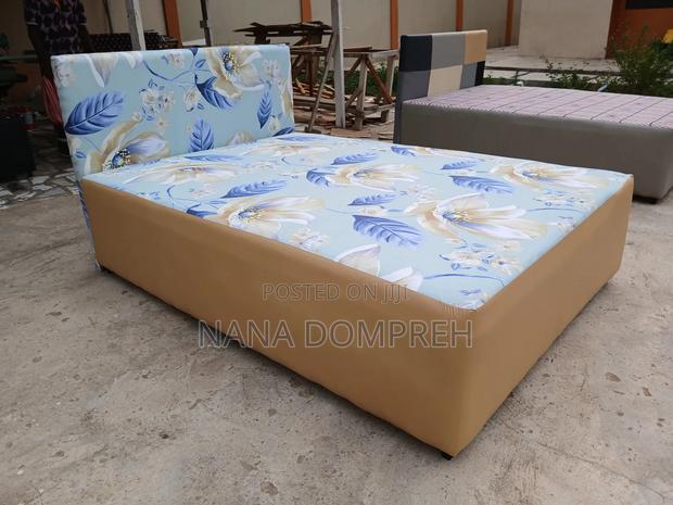 Sea Blue on Cream Inbuilt Bed photo 2