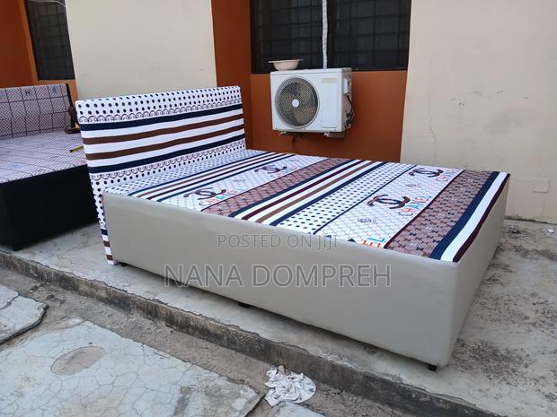 Chanel on Ash Bed photo 2