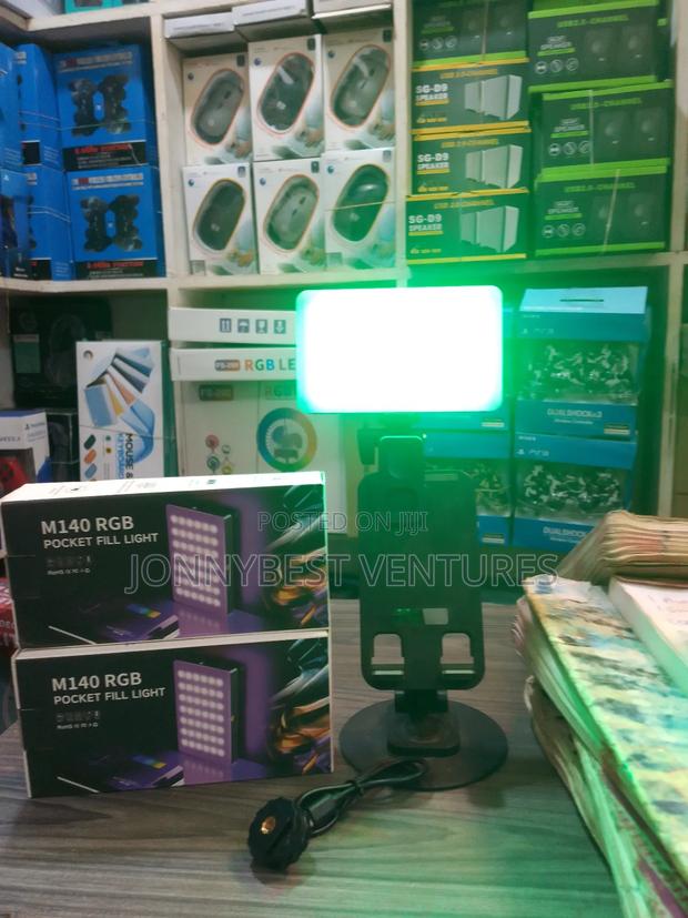Professional M140 RGB Selfie Light Camera Light photo 11