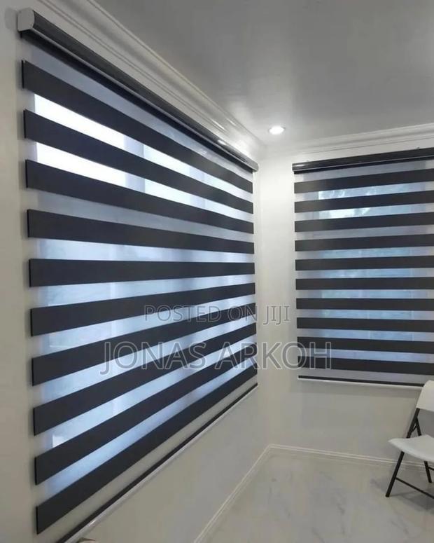 Window Blinds · Photo 3