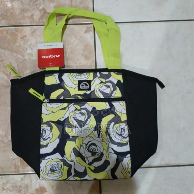 Igloo Tote Muti-Colored Lunch Bags 12 Cancapacity photo 3