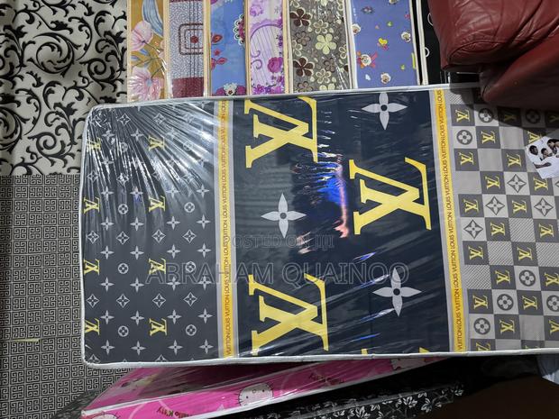 Standard Single Mattress for Sale · Photo 2