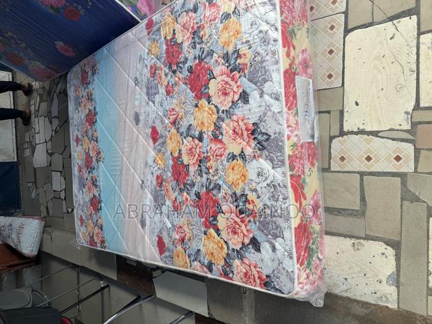 10inches Late Foam Mattress for Sale · Photo 2