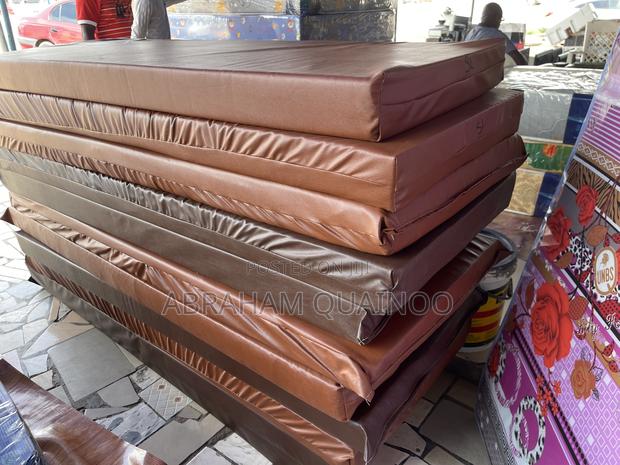 Standard Student Mattress for Sale · Photo 2