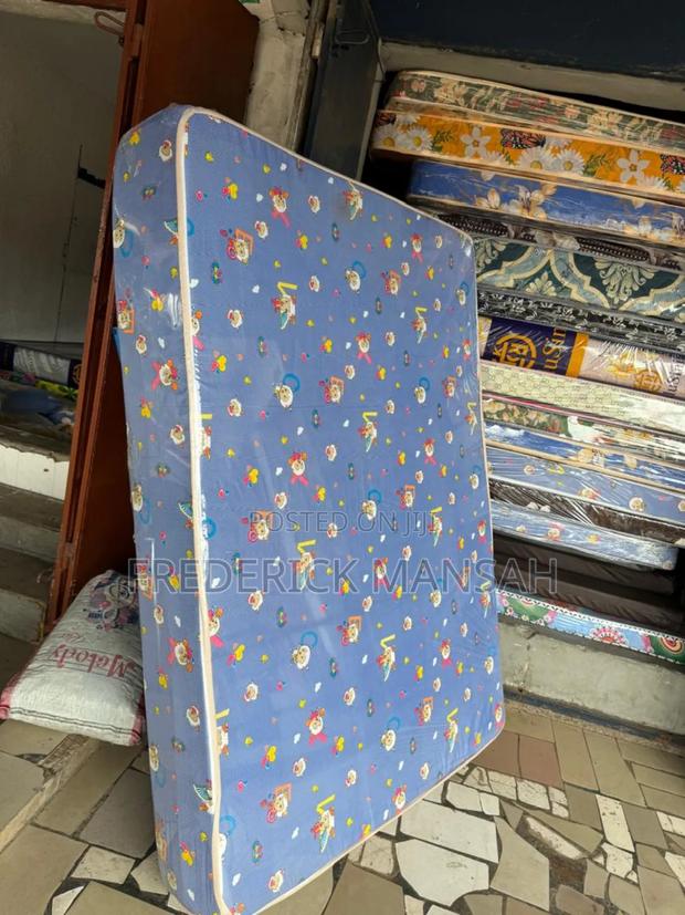 10inches High Density Double Mattress for Sale · Photo 2