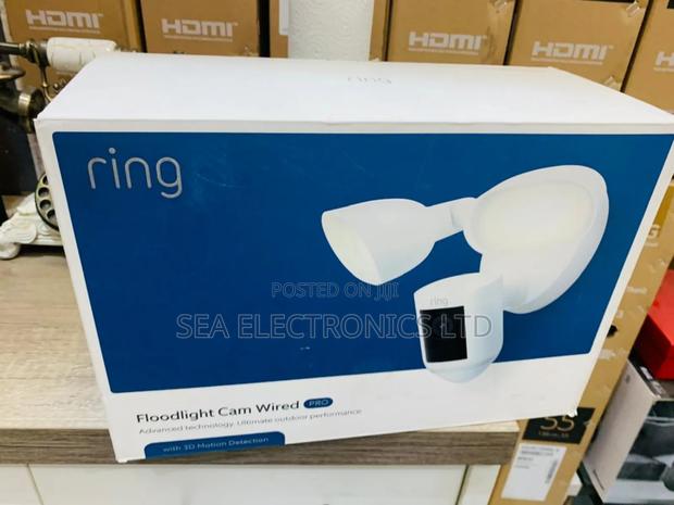 Fast and Clear Cam Wired Pro Ring Floodlight With 3d Motion · Photo 3