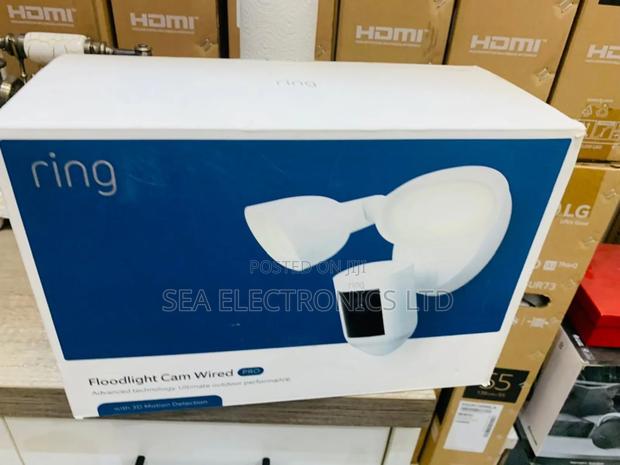 Fast and Clear Cam Wired Pro Ring Floodlight With 3d Motion · Photo 4