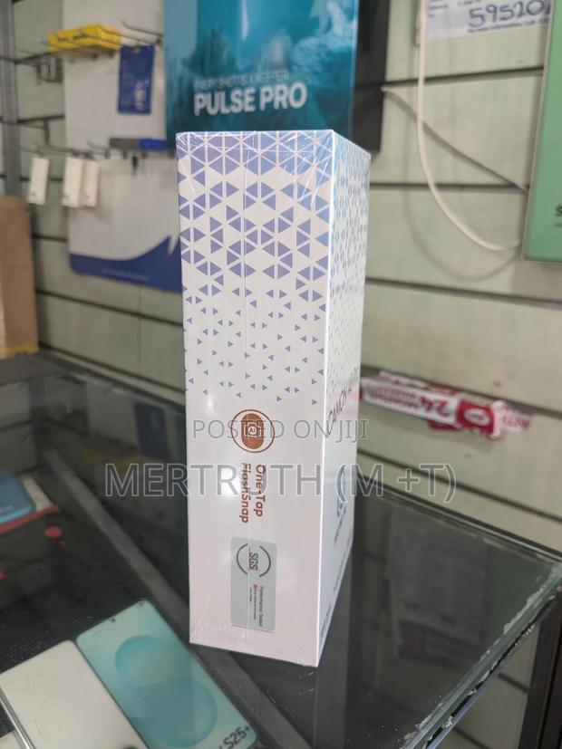 New Tecno Camon 40 Pro 256 GB Black photo 2