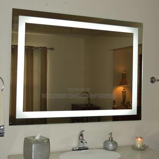 Wall Mounted Led Mirror · Photo 4