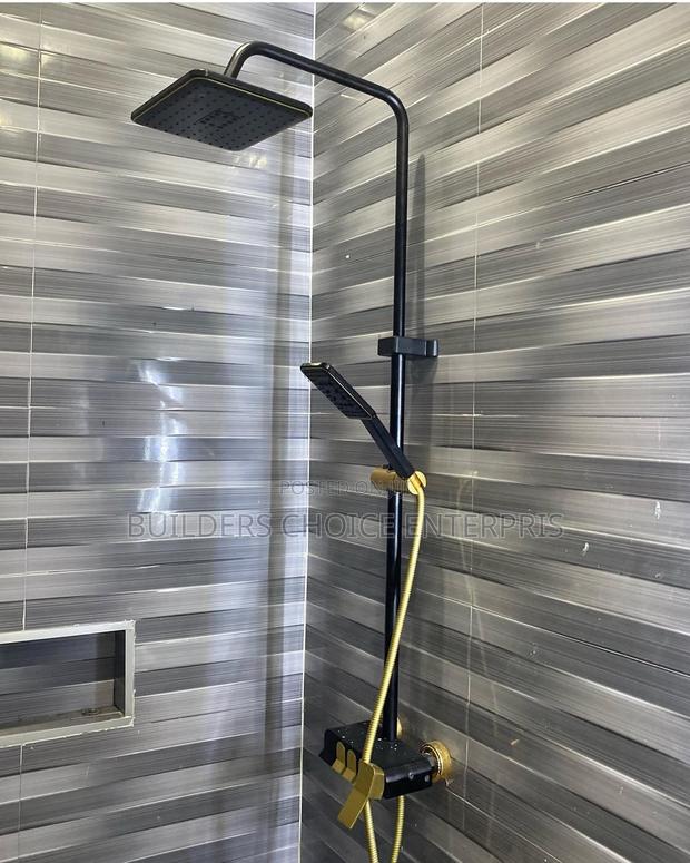 Black and Gold Press Shower · Photo 4