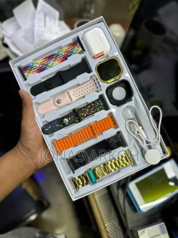 Phone Watch Latest Smartwatch and Earpods · Photo 4