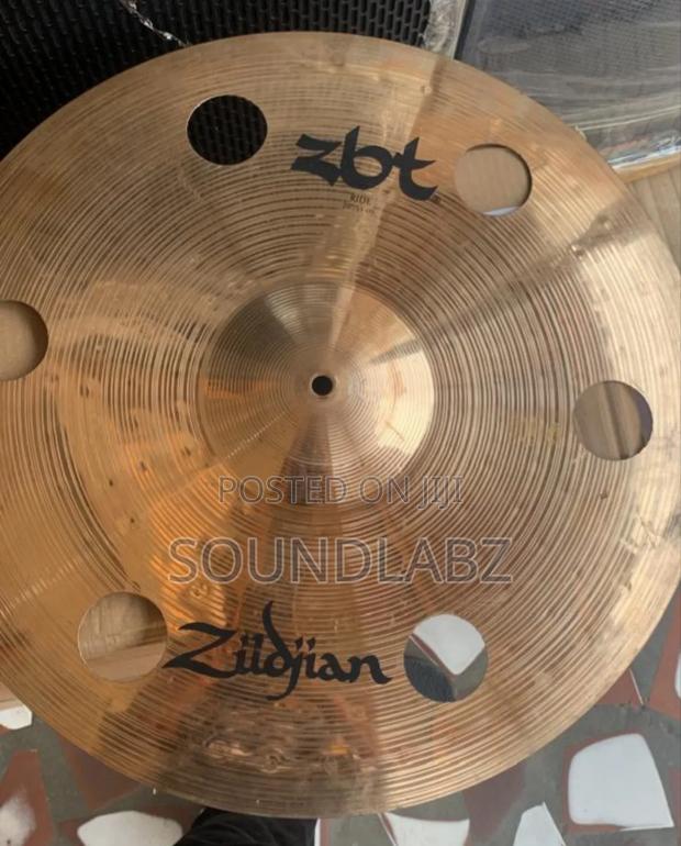 Zildjian ZBT 20" Ride Cymbal (Ozone) · Photo 2