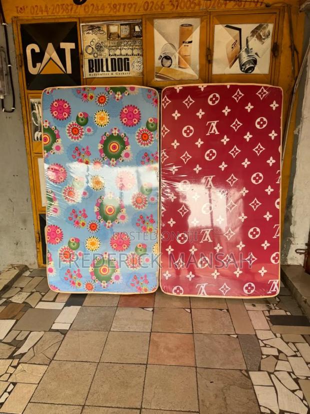 One and Half Mattress for Sale · Photo 2