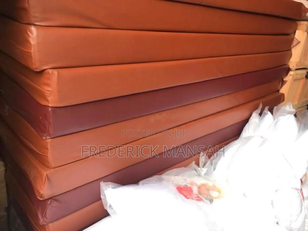 Standard Student Mattress for Sale · Photo 2