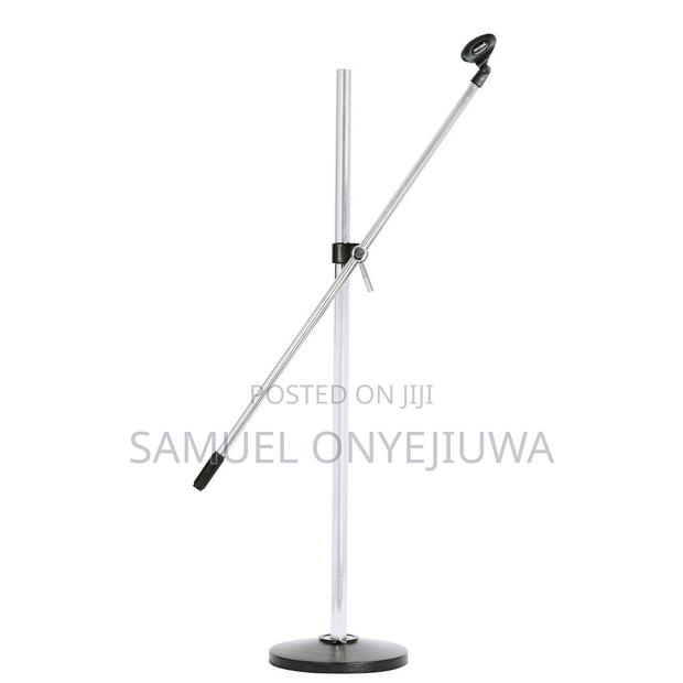 Round Base Microphone Stand · Photo 3