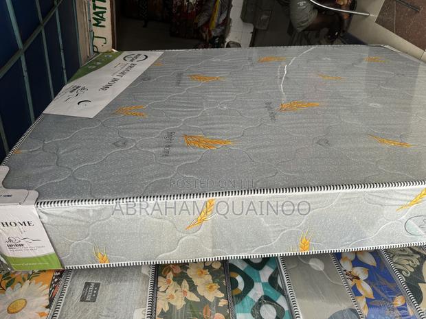 12inches High Density Mattress for Sale · Photo 2