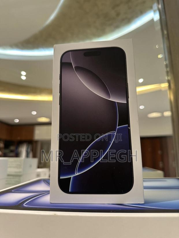 New Apple iPhone 16 Pro Max 256 GB Black photo 2