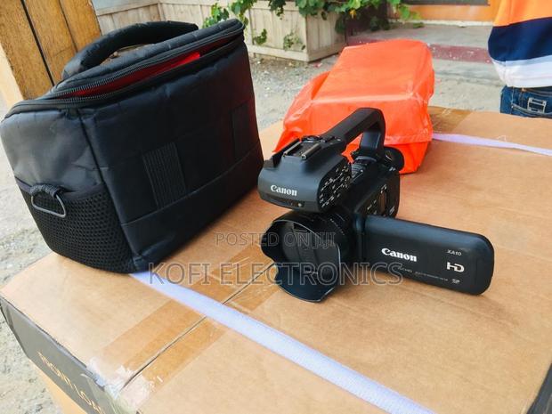 Canon Xa10 Professional Camcorder With 64gb Internal Memory · Photo 2