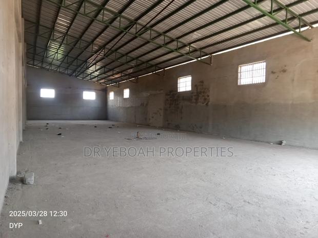 Spintex Kasapreko:- 500 SQM Warehouse for Rent · Photo 4