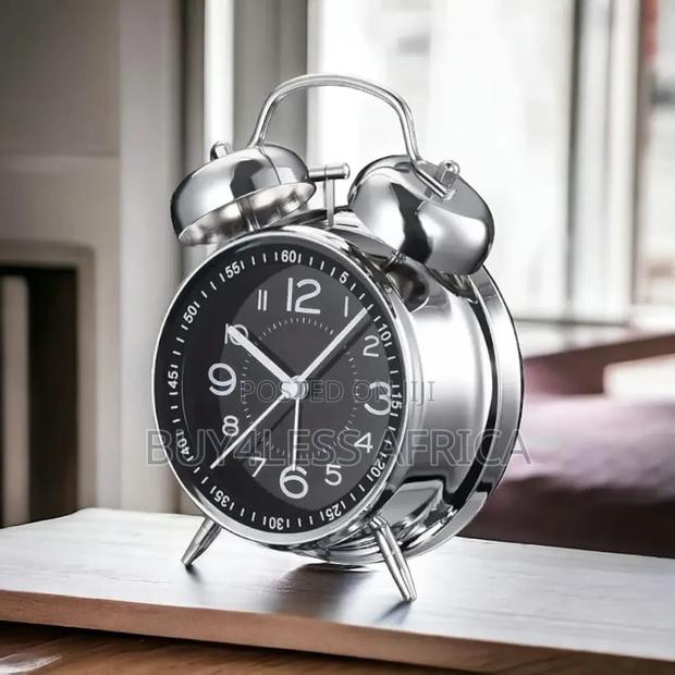 Stainless Steel Alarm Clock Portable · Photo 3