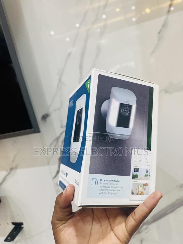 Zeal New Sleek White Pro Cam Spotlight Battery · Photo 2