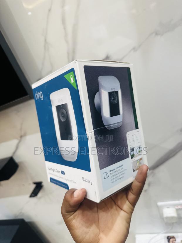 Cam Pro Wired Ring Outdoor Camera · Photo 2