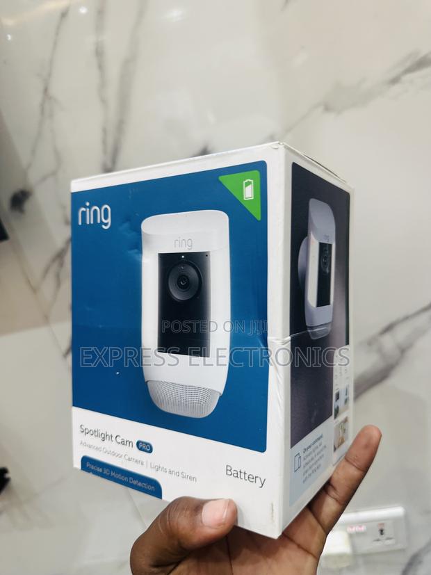 Hot Cake on Ring Spotlight Outdoor Cam Pro Battery · Photo 2
