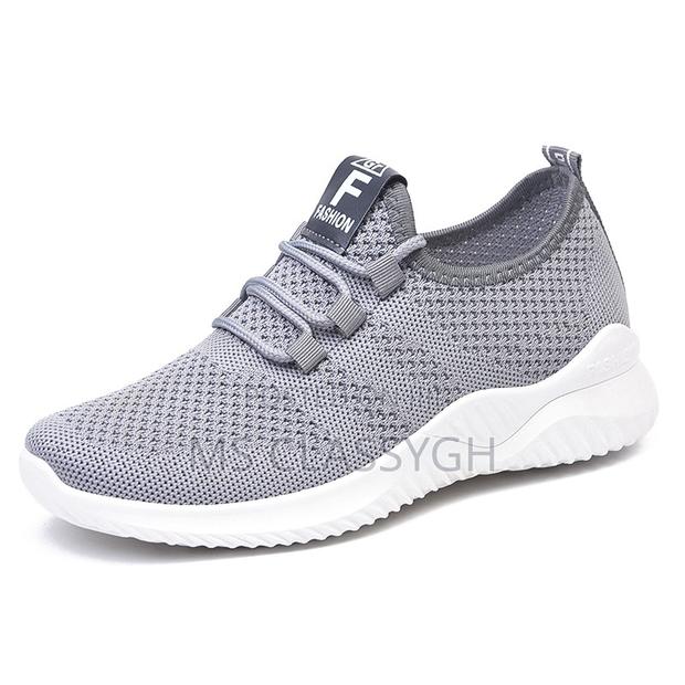 Sports Shoes Comfortable Trendy Lightweight Sneakers photo 2