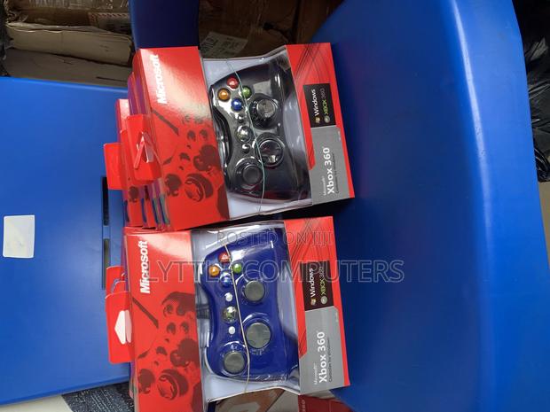 Xbox 360 Controller · Photo 2