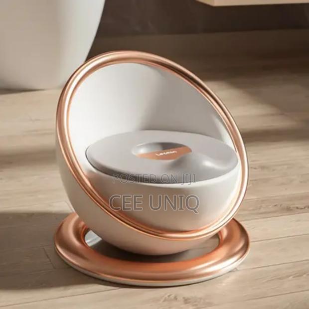 Elegance Baby Potty Seat · Photo 3
