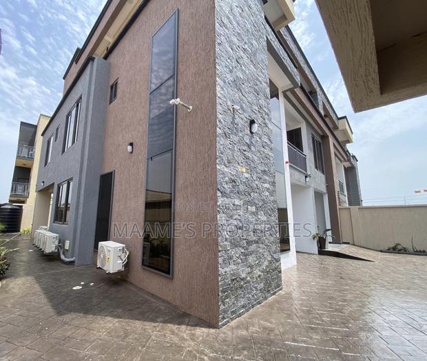 5bdrm Duplex in Tseaddo for rent · Photo 3