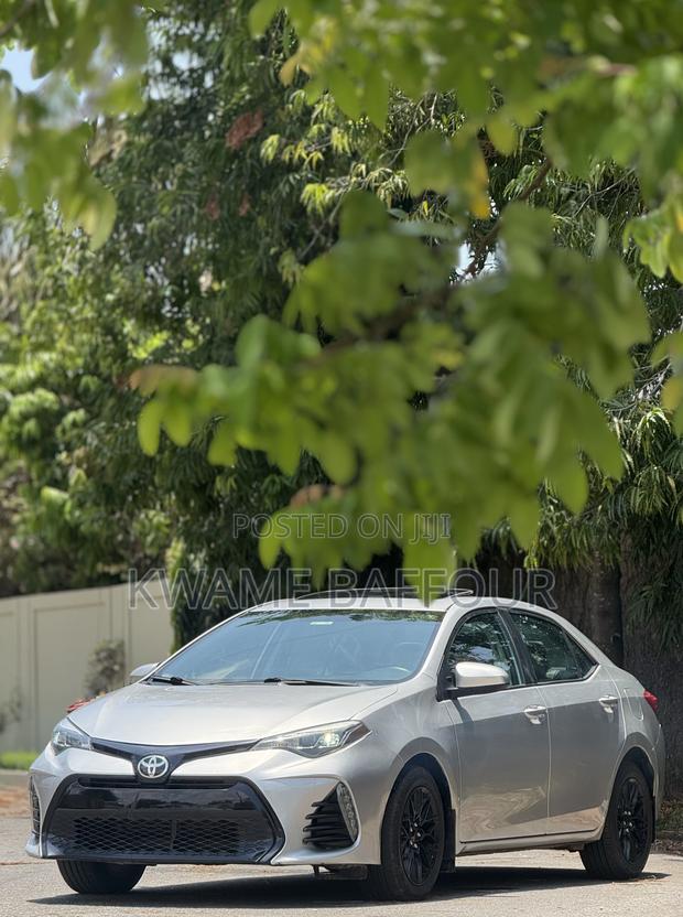 Toyota Corolla 2016 Silver