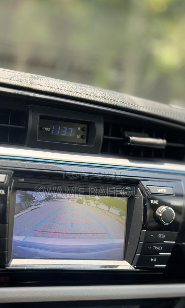 Toyota Corolla 2016 Silver