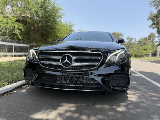 Mercedes-Benz E300 2019 Black