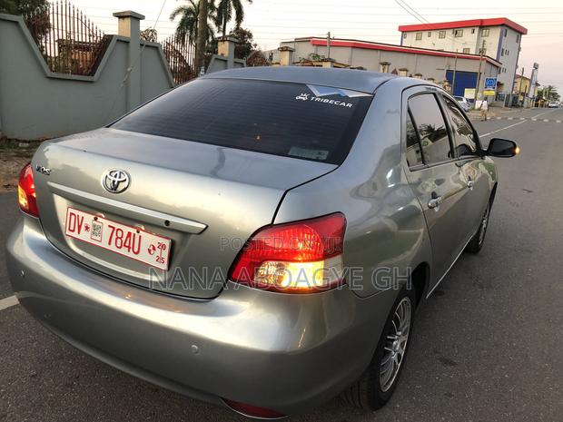 Toyota Belta 2011 Gray