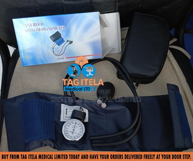 Aneroid Sphyg Without Stethoscope (Adult) · Photo 4