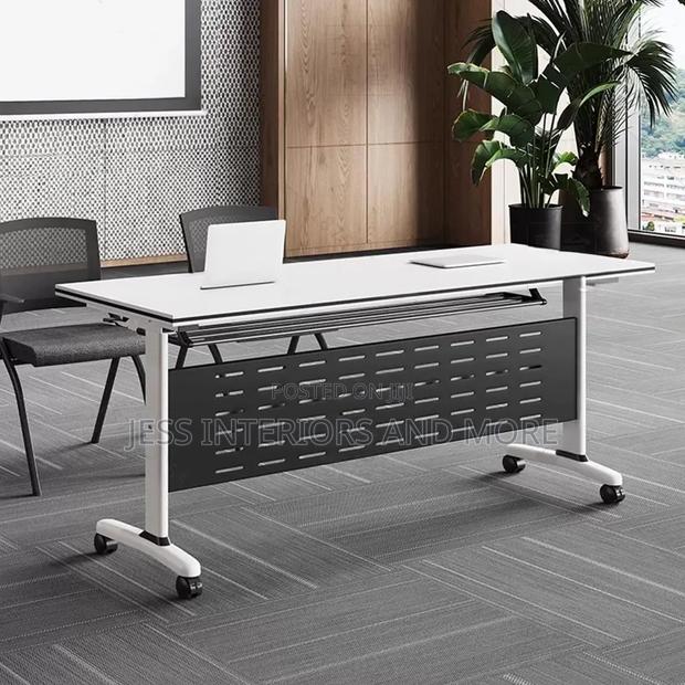 Folding Conference Table · Photo 3