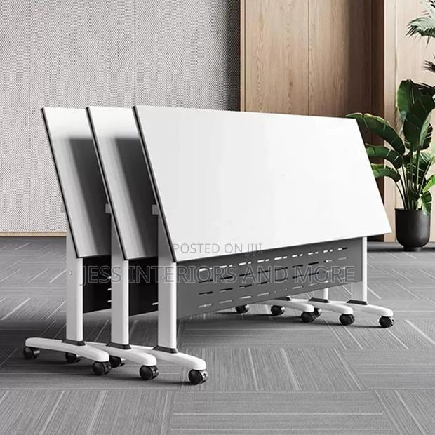 Folding Conference Table · Photo 4